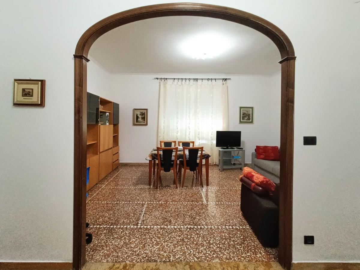 San Martino Appartament Con Parcheggio Privato Genova Eksteriør billede